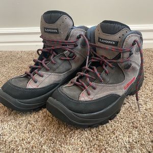 Womens Lowa hiking boots